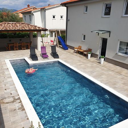Apartments Klaudija Čižići Kültér fotó