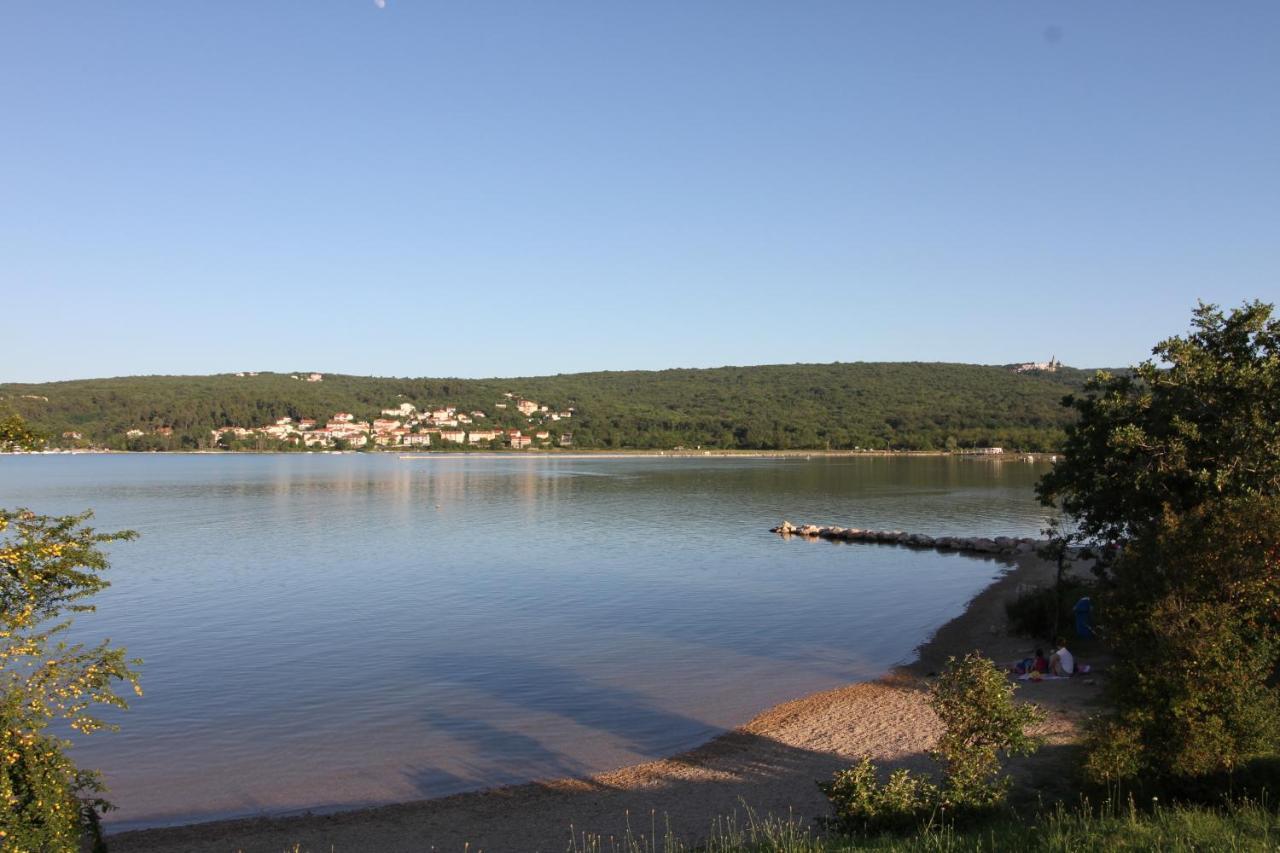 Apartments Klaudija Čižići Kültér fotó