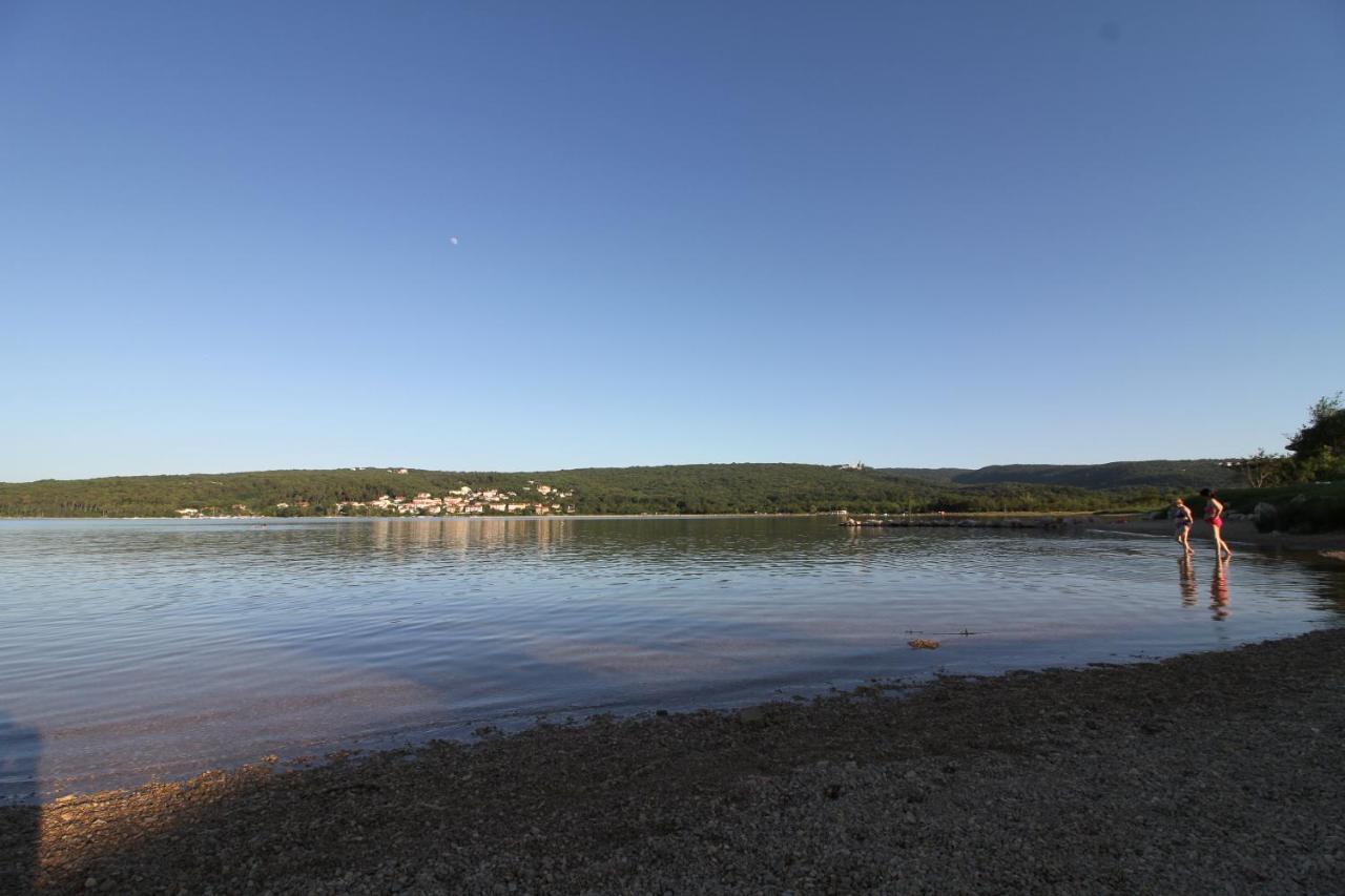 Apartments Klaudija Čižići Kültér fotó