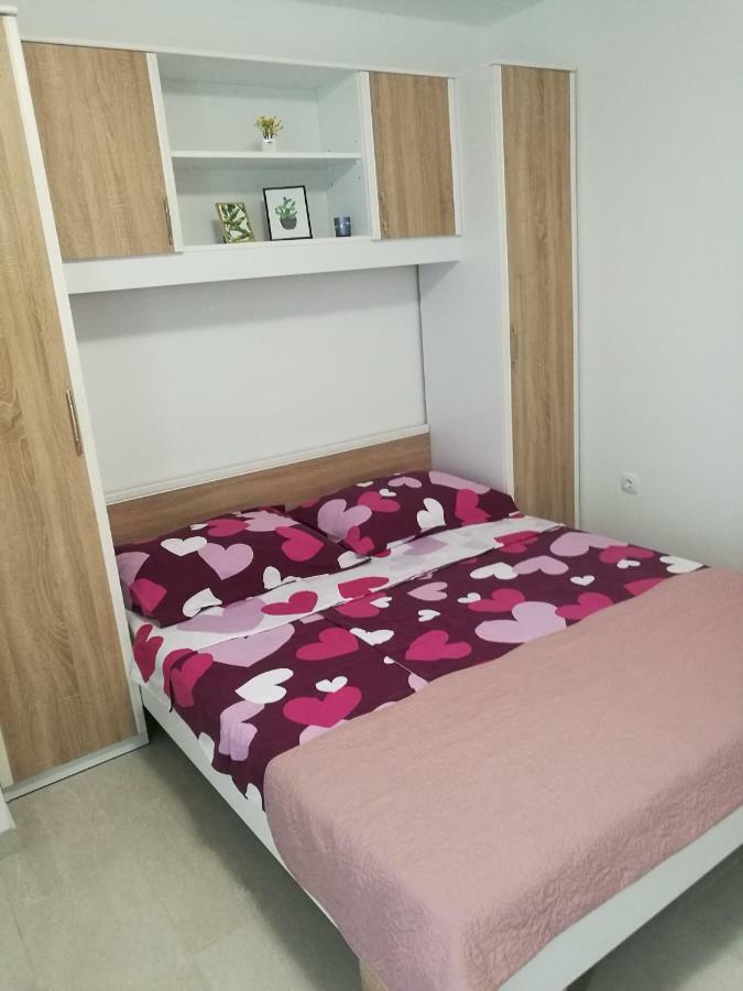 Apartments Klaudija Čižići Kültér fotó